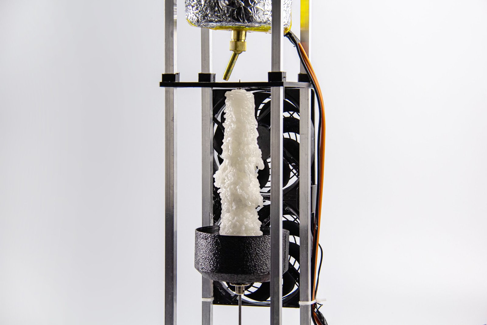 Uncontrolled Candle Machine - liudong.design